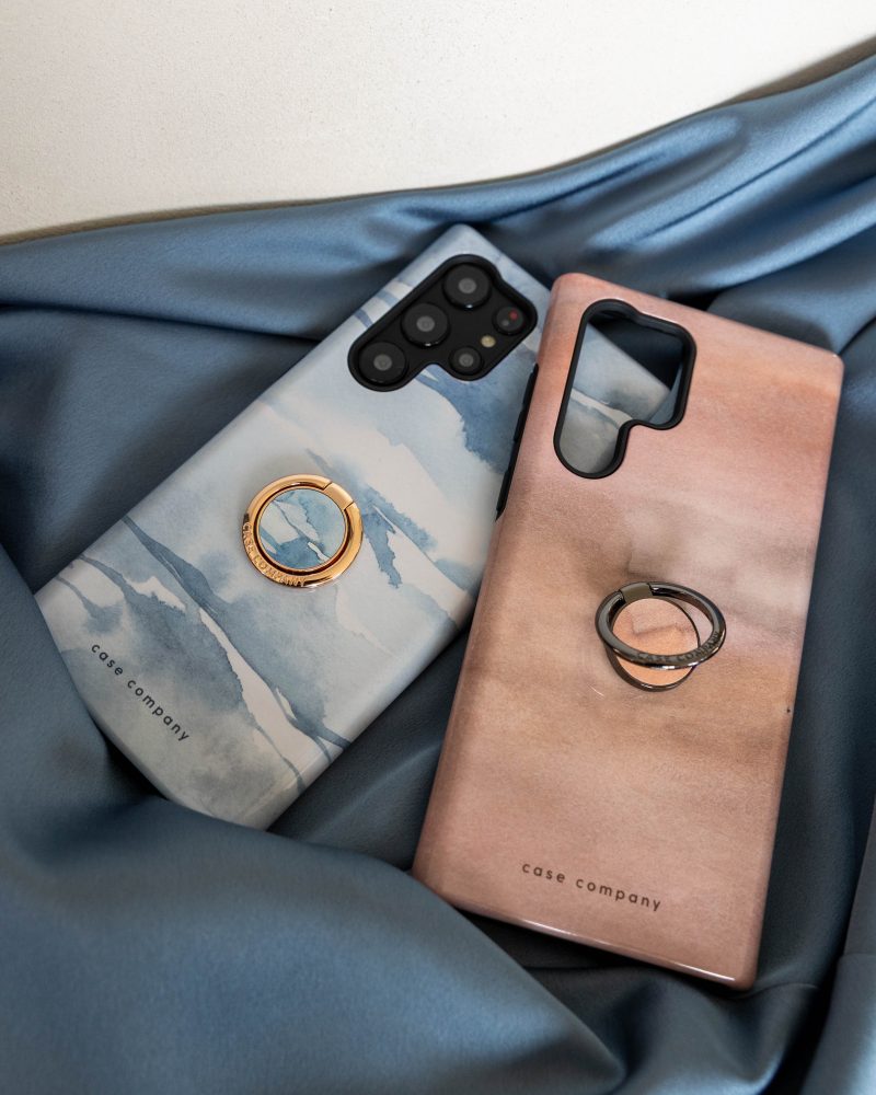 Smartphone cases with a ring holder